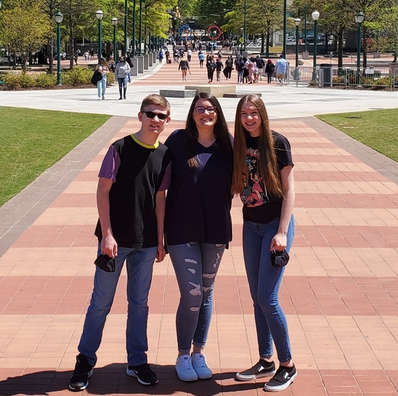 Meet your Posher, Jera - Picture 1 of 1